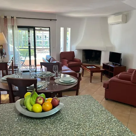 Perfect Holidays شقة *